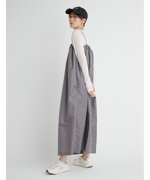 emmi(エミ)の「【emmi atelier】ナイロンキャミワンピース(ワンピース・レディース・ブラック/グレー/ピンク・0/1)」の10枚目の写真