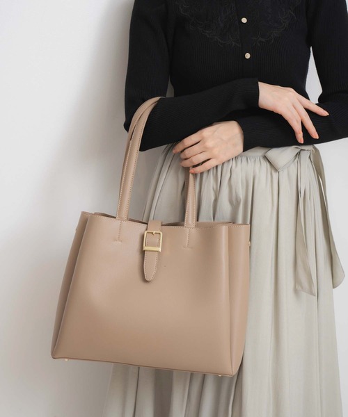 NOELA(ノエラ)の「ダブルハンドルA4トートバッグ(ビジネスバッグ・レディース・オフホワイト/ブラック/ベージュ・フリー)」の8枚目の写真