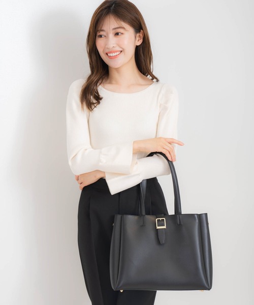 NOELA(ノエラ)の「ダブルハンドルA4トートバッグ(ビジネスバッグ・レディース・オフホワイト/ブラック/ベージュ・フリー)」の11枚目の写真