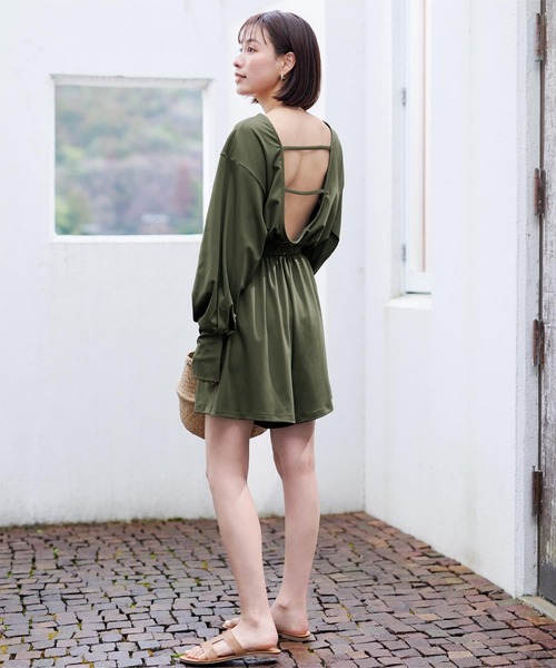 セール】バックオープンオールインワン／ラッシュガード