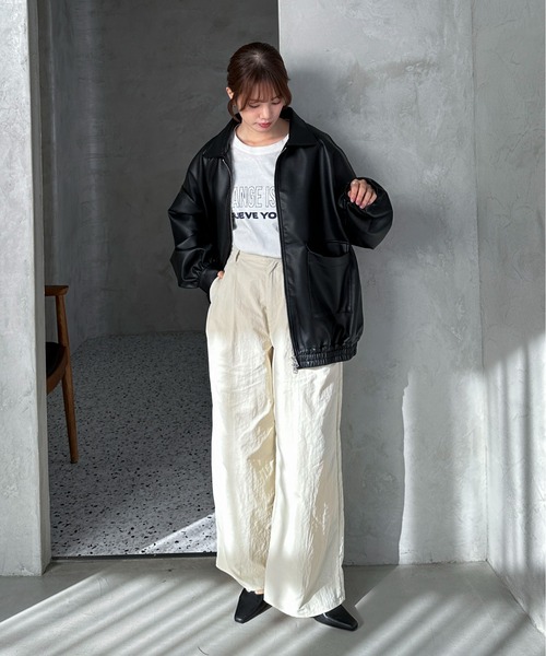 feepur（フェピュール）の「レザーライクビッグブルゾン（ブルゾン・レディース・ブラック・MEDIUM）」の5枚目の写真