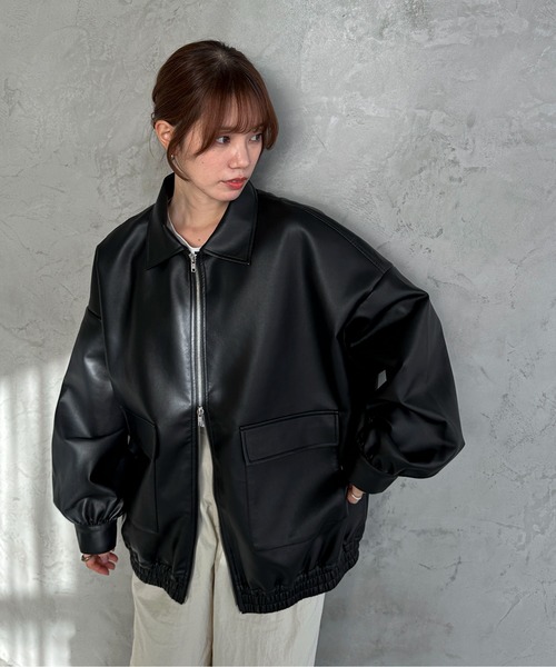 feepur（フェピュール）の「レザーライクビッグブルゾン（ブルゾン・レディース・ブラック・MEDIUM）」の9枚目の写真
