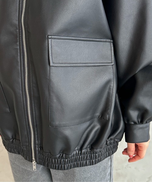 feepur（フェピュール）の「レザーライクビッグブルゾン（ブルゾン・レディース・ブラック・MEDIUM）」の22枚目の写真