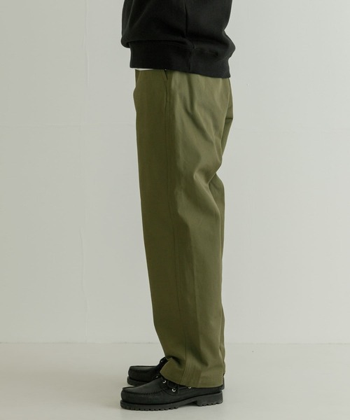 URBAN RESEARCH(アーバンリサーチ)の「ノータックチノパンツ(チノパンツ・メンズ・カーキ/ホワイト/ベージュ・MEDIUM/SMALL/LARGE)」の21枚目の写真