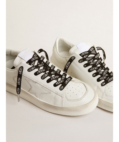 GOLDEN GOOSE（ゴールデングース）の「LACES ブラック レース シルバー レタリング（シューズアクセサリー）」 WEAR