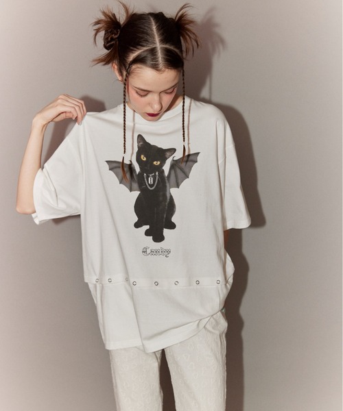 Candy Stripper(キャンディストリッパー)の「KITTEN DEVIL 2WAY Tシャツ(Tシャツ/カットソー・レディース・オフホワイト/ブラック・2)」の4枚目の写真