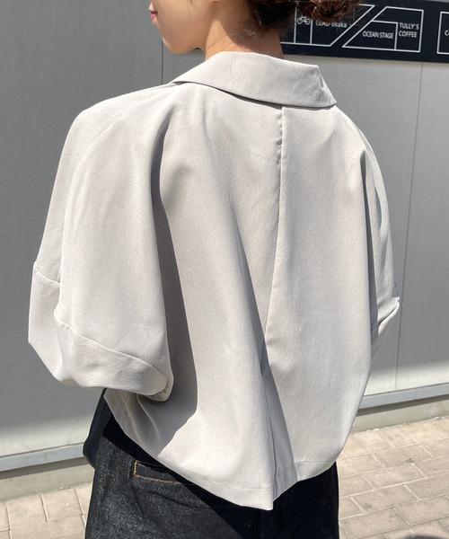 Meli rich（メリーリッチ）の「コクーン袖ショートジャケット（テーラードジャケット・レディース・アイボリー/グレイッシュベージュ・FREE）」の6枚目の写真