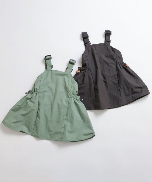 BREEZE(ブリーズ)の「シャカシャカドロストポケットジャンスカ(ジャンパースカート・キッズ・チャコール/カーキ・80/90/100/110/120/130)」の3枚目の写真