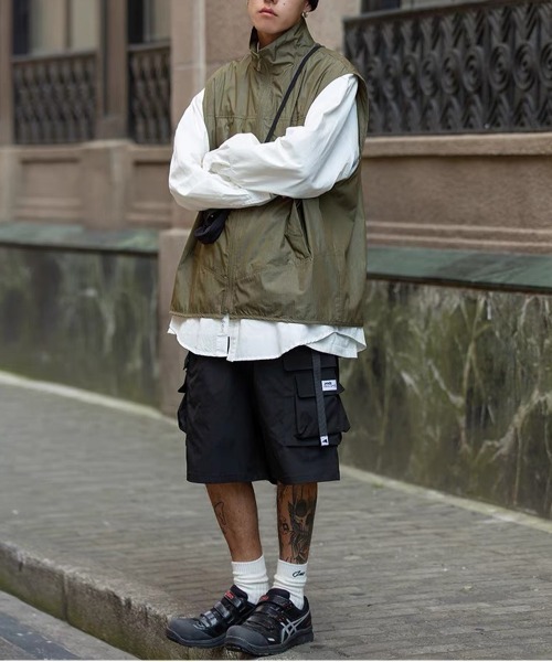 NEW GENTLEMAN(ニュージェントルマン)の「オーリー スタンドネック バルーンビッグベスト(ベスト・メンズ・ブラック/オリーブ・M/L)」の8枚目の写真