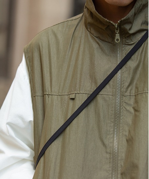 NEW GENTLEMAN(ニュージェントルマン)の「オーリー スタンドネック バルーンビッグベスト(ベスト・メンズ・ブラック/オリーブ・M/L)」の11枚目の写真