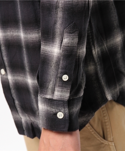 WEGO（ウィゴー）の「WEGO/オンブレチェックレギュラーシャツ（シャツ/ブラウス・メンズ・レッド系その他/ブラック系その他/ブルー系その他・MEDIUM/LARGE）」の13枚目の写真