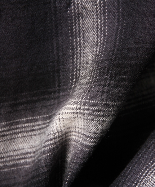 WEGO（ウィゴー）の「WEGO/オンブレチェックレギュラーシャツ（シャツ/ブラウス・メンズ・レッド系その他/ブラック系その他/ブルー系その他・MEDIUM/LARGE）」の6枚目の写真