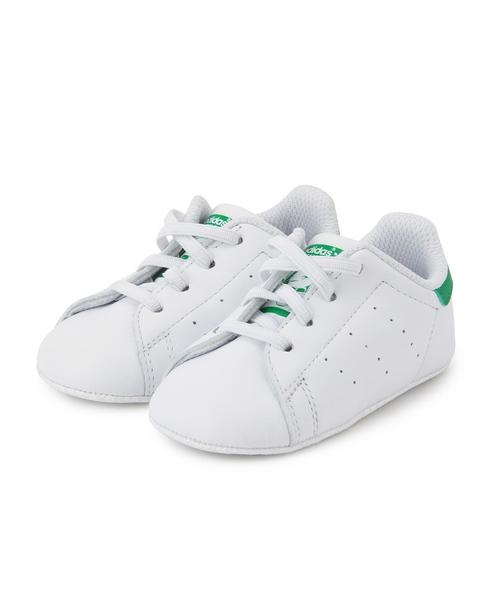 green label relaxing(グリーンレーベルリラクシング)の「adidas(アディダス)スタンスミス クリブ11(ベビーシューズ/ベビーソックス・キッズ・ホワイト/ピンク・11cm)」の2枚目の写真