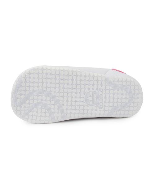 green label relaxing(グリーンレーベルリラクシング)の「adidas(アディダス)スタンスミス クリブ11(ベビーシューズ/ベビーソックス・キッズ・ホワイト/ピンク・11cm)」の5枚目の写真