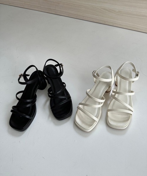 one after another NICE CLAUP（ワンアフターアナザーナイスクラップ）の「ストーム付きストラップサンダル（サンダル・レディース・ブラック/アイボリー・L/M/S）」の4枚目の写真