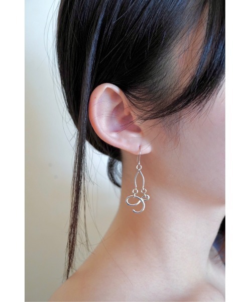 tone(トーン)の「【Agaro】No.409 シルバーピアス サージカルステンレス(MA)(ピアス(両耳用)・レディース・シルバー/その他1/その他4・FREE)」の1枚目の写真