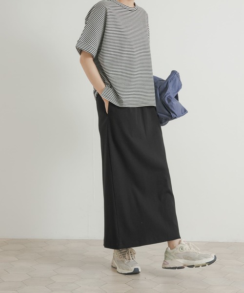 URBAN RESEARCH DOORS(アーバンリサーチドアーズ)の「『UR GREEN』リブカットストレートスカート(スカート・レディース・アイボリー/ブラック・MEDIUM)」の8枚目の写真