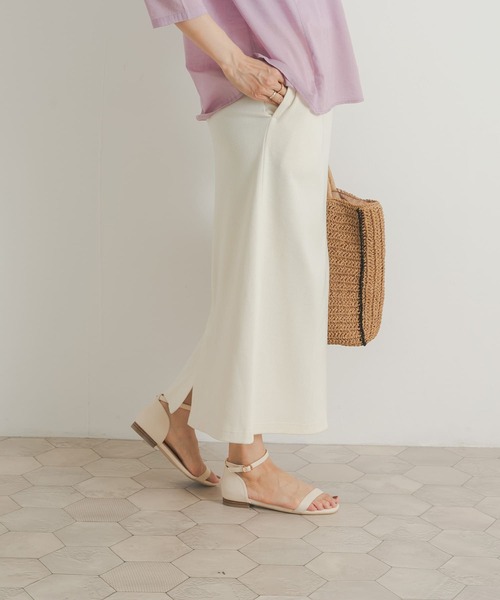 URBAN RESEARCH DOORS(アーバンリサーチドアーズ)の「『UR GREEN』リブカットストレートスカート(スカート・レディース・アイボリー/ブラック・MEDIUM)」の16枚目の写真