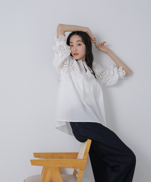 デートにぴったり✨レースミニブラウス お出かけ女子会に FOREVER21 ブラウス シャツ 「2024SS」アソートレースコンパクト