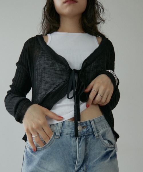 DRWCYS(ドロシーズ)の「フリルシアーカーデ(カーディガン/ボレロ・レディース・ブラック/アイボリー・FREE)」の2枚目の写真