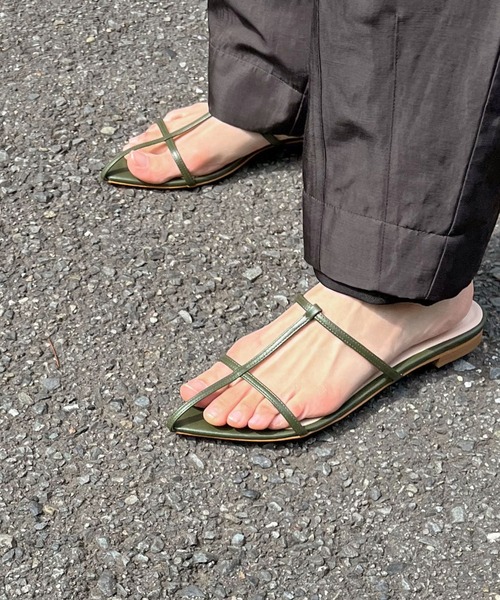 【SITTE】ポインテッドTストラップミュールサンダル