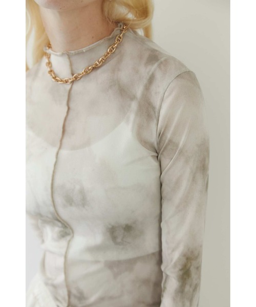 Solace（ソレイス）の「ニュアンス柄シアーロングスリーブトップス（Tシャツ/カットソー・レディース・ベージュ/オレンジ/ブラック/ネイビー/イエロー・FREE）」の2枚目の写真