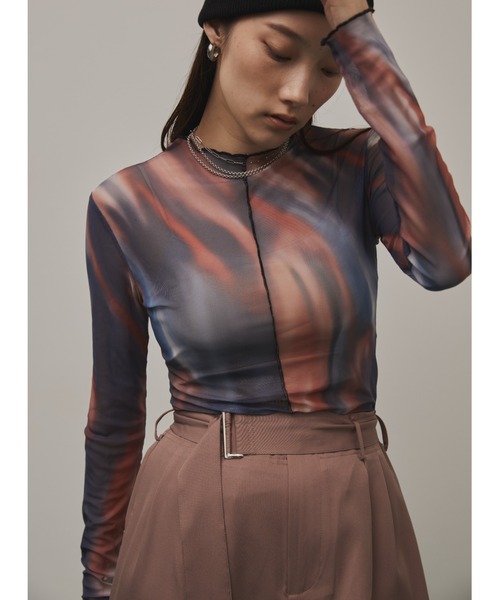 Solace（ソレイス）の「ニュアンス柄シアーロングスリーブトップス（Tシャツ/カットソー・レディース・ベージュ/オレンジ/ブラック/ネイビー/イエロー・FREE）」の6枚目の写真