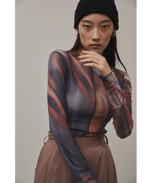 Solace（ソレイス）の「ニュアンス柄シアーロングスリーブトップス（Tシャツ/カットソー・レディース・ベージュ/オレンジ/ブラック/ネイビー/イエロー・FREE）」の7枚目の写真