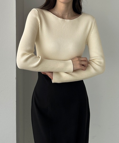 Louere（ルエレ）の「厚手ボートネック長袖リブニット（ニット/セーター・レディース・ブラック/アイボリー/グレイッシュベージュ・SMALL/MEDIUM/LARGE）」の6枚目の写真