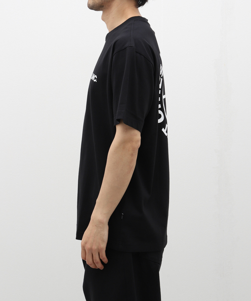 Tシャツ・カットソー LMC LMC X NEWERA WORLD TEE black 0LM24STS901BLK 3D METALLIC LOGO TEE black - LMC | 엘엠씨