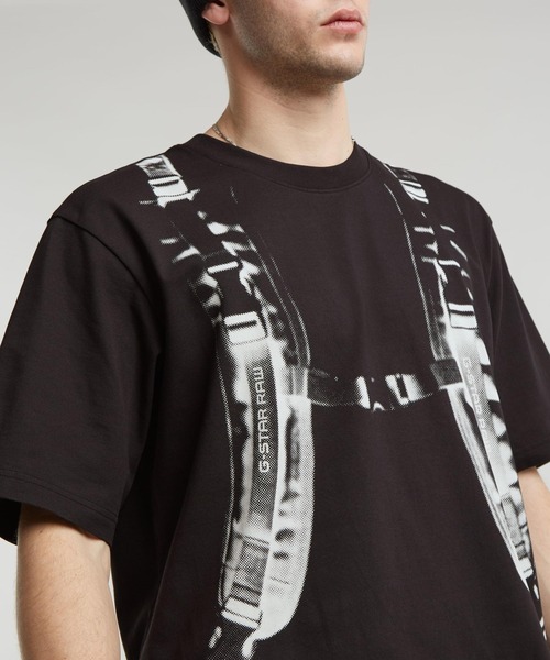 Tシャツ・カットソー BOXY T-SHIRT セール】BACKPACK GRAPHIC BOXY T-SHIRT/オーバーサイズバック