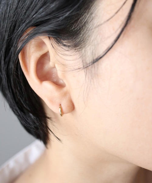 CERCA（チェルカ）の「KAM.accessory/金属アレルギー対応/シンプルミニフープピアス（ピアス（両耳用）・レディース・ゴールド/シルバー・#19/#15/#13/#9）」の3枚目の写真