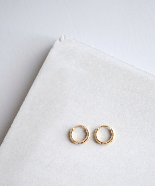 CERCA（チェルカ）の「KAM.accessory/金属アレルギー対応/シンプルミニフープピアス（ピアス（両耳用）・レディース・ゴールド/シルバー・#19/#15/#13/#9）」の4枚目の写真