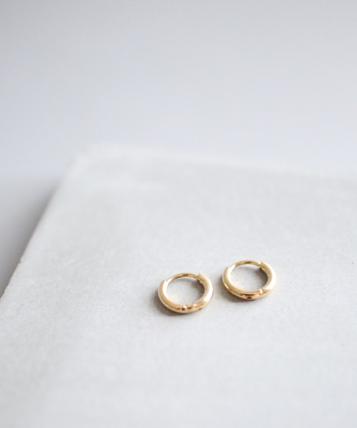 CERCA（チェルカ）の「KAM.accessory/金属アレルギー対応/シンプルミニフープピアス（ピアス（両耳用）・レディース・ゴールド/シルバー・#19/#15/#13/#9）」の5枚目の写真