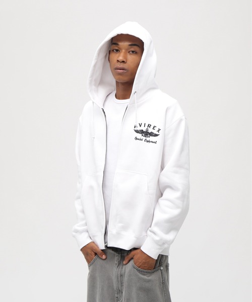 AVIREX(アヴィレックス)の「VARSITY LOGO SWEAT ZIP UP PARKA / バーシティ ロゴ スウェット ジップ アップ パーカー / AVIREX / アヴィレックス(パーカー・メンズ・カーキ/その他17/オリーブ系/ブラック/ホワイト/グリーン/オレンジ・MEDIUM/L/M/2XL/XL/LARGE/X-LARGE/XX-LARGE)」の9枚目の写真