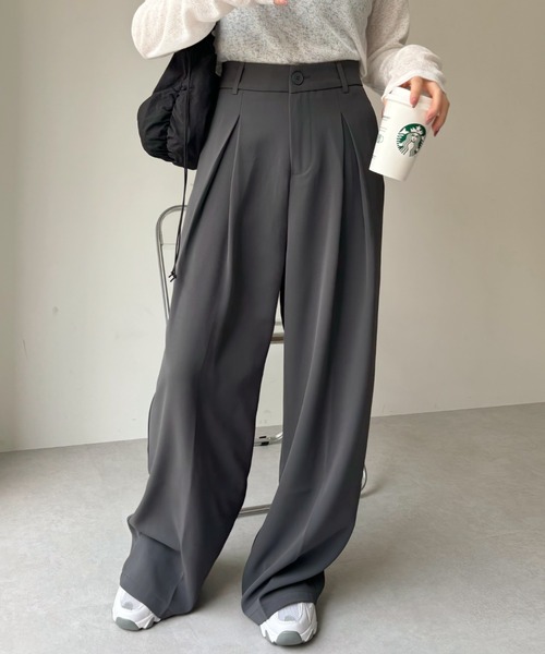 Ada.（エイダ）の「【美脚シルエット】 センタータックワイド スラックスパンツ（スラックス・レディース・グレー/ブラック/アイボリー・FREE）」の10枚目の写真