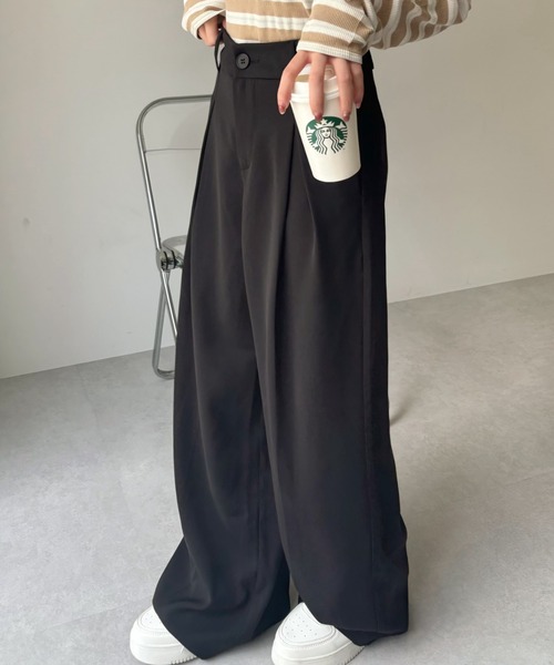 Ada.（エイダ）の「【美脚シルエット】 センタータックワイド スラックスパンツ（スラックス・レディース・グレー/ブラック/アイボリー・FREE）」の8枚目の写真