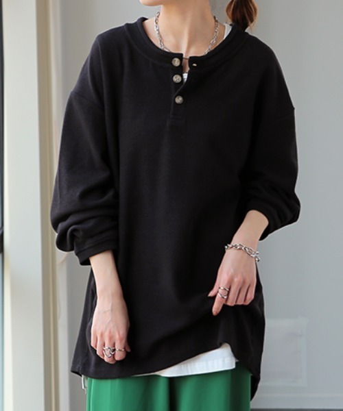 HUG.U(ハグユー)の「ゆったりカットソー(Tシャツ/カットソー・レディース・ブルー/チョコ/アイボリー/カーキ/ブラック・FREE)」の1枚目の写真