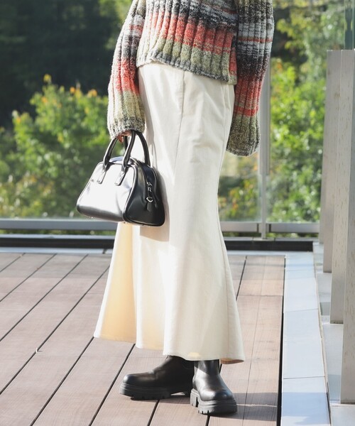 Ray BEAMS(レイビームス)の「コーデュロイ マーメイド スカート(スカート・レディース・オフホワイト/ブラウン系その他5/グリーン系その他2・0/1)」の7枚目の写真