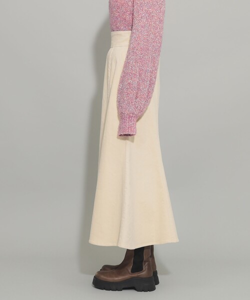 Ray BEAMS(レイビームス)の「コーデュロイ マーメイド スカート(スカート・レディース・オフホワイト/ブラウン系その他5/グリーン系その他2・0/1)」の11枚目の写真