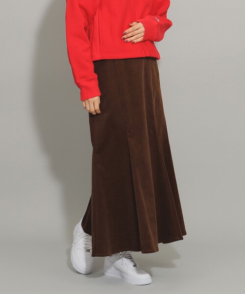 Ray BEAMS(レイビームス)の「コーデュロイ マーメイド スカート(スカート・レディース・オフホワイト/ブラウン系その他5/グリーン系その他2・0/1)」の12枚目の写真