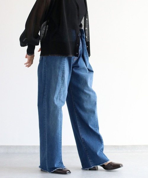 cepo（セポ）の「タックワイドデニムパンツ 〈ウエストホックで、簡単に華奢見え◎ 〉（デニムパンツ・レディース・ブルー系2/ブルー系1・L/M/S）」の7枚目の写真