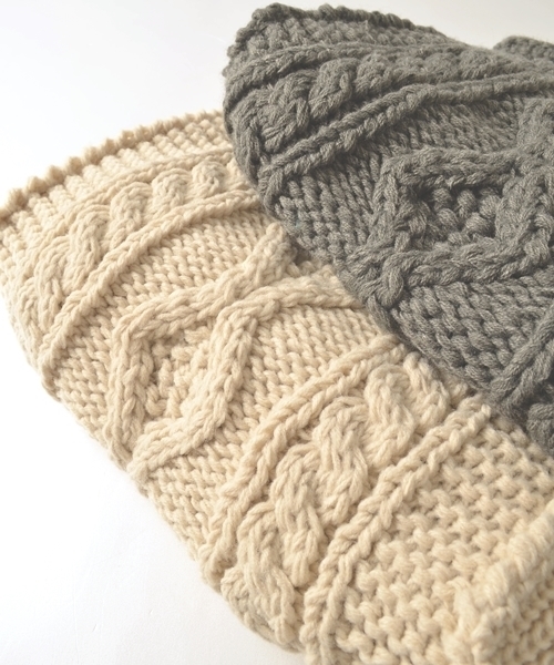 SHIPS for women(シップスフォーウィメン)の「ケーブルニットクラッチ◇(クラッチバッグ・レディース・オフホワイト/グレー/ネイビー・ONE SIZE)」の9枚目の写真