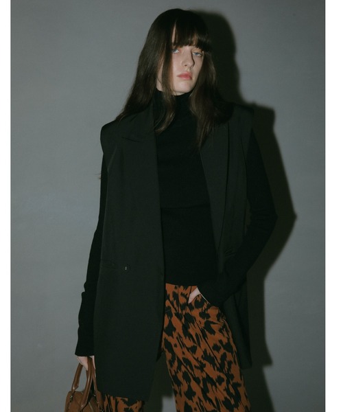 AMAIL（アマイル）の「Camouflage long vest（ベスト・レディース・ブラック/ベージュ・FREE）」の2枚目の写真