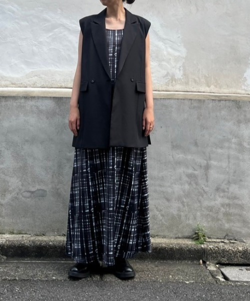 AMAIL（アマイル）の「Camouflage long vest（ベスト・レディース・ブラック/ベージュ・FREE）」の6枚目の写真