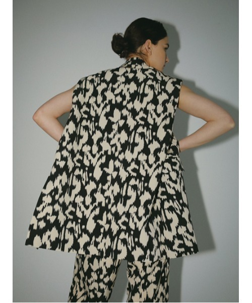 AMAIL（アマイル）の「Camouflage long vest（ベスト・レディース・ブラック/ベージュ・FREE）」の14枚目の写真