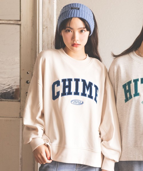 repipi armario(レピピ アルマリオ)の「ベロアワッペンスウェット(スウェット・キッズ・サックスブルー/アイボリー/イエロー/スミクロ/ブラウン/グレー/マスタード/ブルー/グレー系2/カーキ・LARGE/MEDIUM/SMALL)」の2枚目の写真