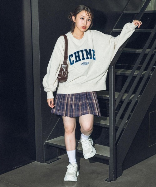 repipi armario(レピピ アルマリオ)の「ベロアワッペンスウェット(スウェット・キッズ・サックスブルー/アイボリー/イエロー/スミクロ/ブラウン/グレー/マスタード/ブルー/グレー系2/カーキ・LARGE/MEDIUM/SMALL)」の17枚目の写真