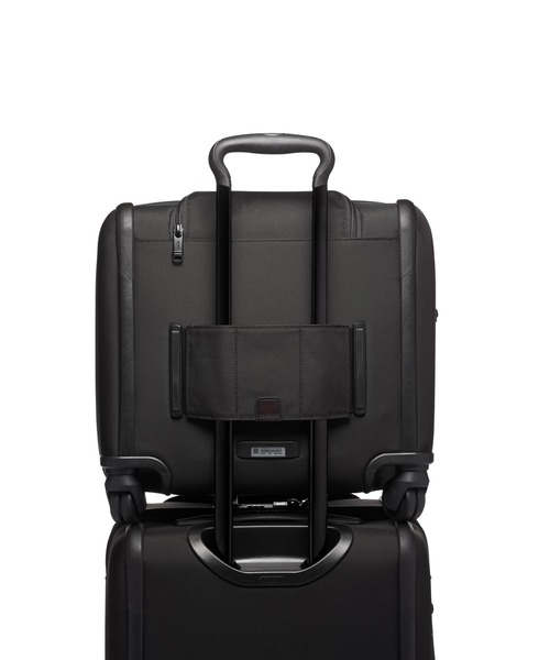 TUMI（トゥミ）の「ALPHA コンパクト・4ウィール・ブリーフ スーツケース（機内持ち込みサイズ） 1泊～2泊程度（スーツケース/キャリーバッグ・メンズ・ブラック・FREE）」の7枚目の写真