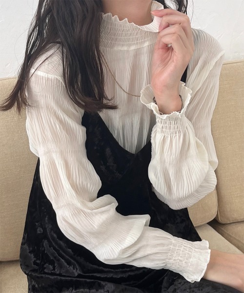 Rejoule(リジュール)の「シャーリングハイネックシアートップス(Tシャツ/カットソー・レディース・アイボリー/ブラック・FREE)」の2枚目の写真